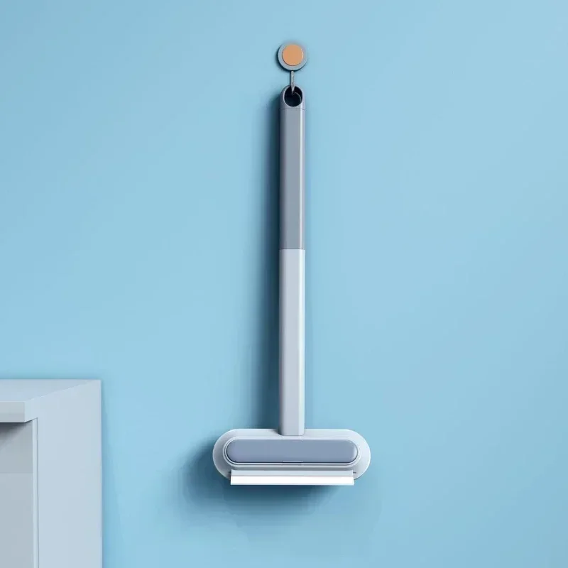 brosse pour enlever les poils de chat